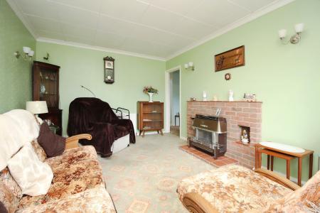 3 bedroom Semi-detached bungalow for sale in College Road, Syston, LE7