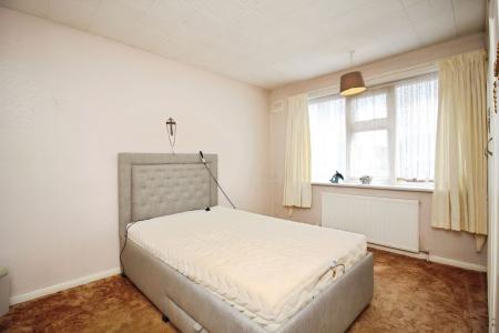 3 bedroom Semi-detached bungalow for sale in College Road, Syston, LE7