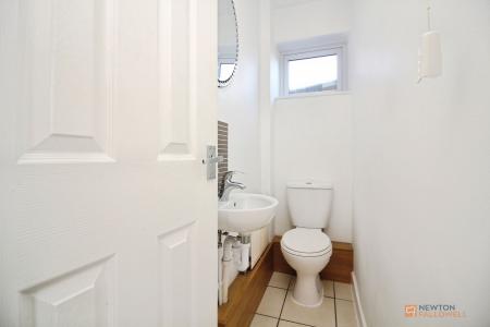5 bedroom Semi-detached house for sale in Farriers Way, East Goscote, LE7