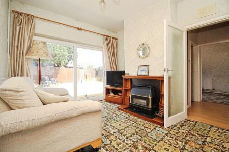 2 bedroom Detached bungalow for sale in Humberstone Lane, Leicester, LE4