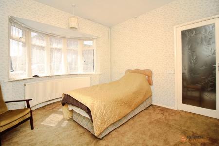 2 bedroom Detached bungalow for sale in Humberstone Lane, Leicester, LE4