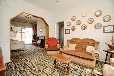 2 bedroom Detached bungalow for sale in Humberstone Lane, Leicester, LE4
