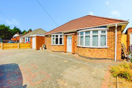 2 bedroom Detached bungalow for sale in Humberstone Lane, Leicester, LE4