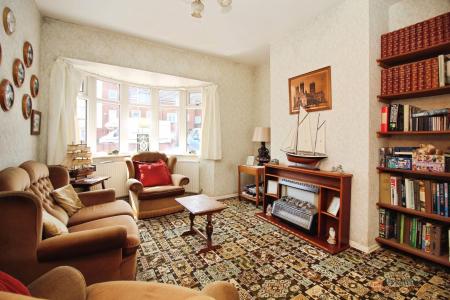2 bedroom Detached bungalow for sale in Humberstone Lane, Leicester, LE4