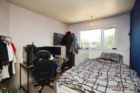 3 bedroom Semi-detached house for sale in Sandiacre Drive, Thurmaston, LE4