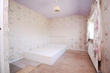 6 bedroom Semi-detached house for sale in Bramley Road, Birstall, LE4