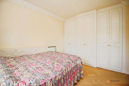 3 bedroom Semi-detached house for sale in Denegate Avenue, Birstall, LE4