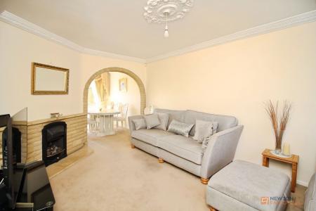 3 bedroom Semi-detached house for sale in Denegate Avenue, Birstall, LE4