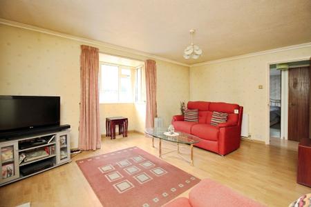 2 bedroom Detached bungalow for sale in Longhurst Close, Leicester, LE4