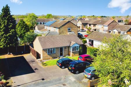 2 bedroom Detached bungalow for sale in Longhurst Close, Leicester, LE4