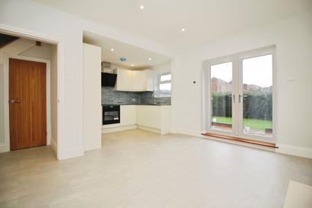 3 bedroom Semi-detached house for sale in Herricks Avenue, Leicester, LE4