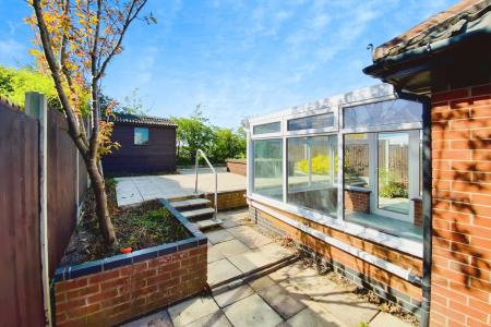 2 bedroom Detached bungalow for sale in Lime Drive, Syston, LE7