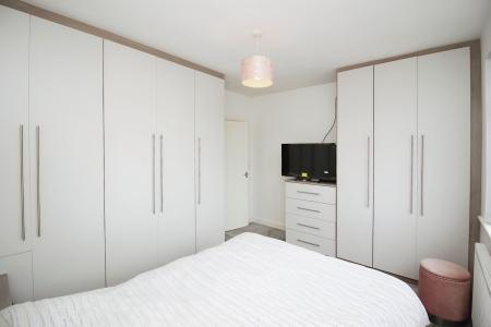 2 bedroom Detached bungalow for sale in The Roundway, Leicester, LE4