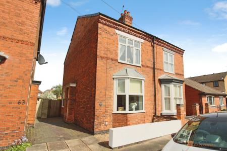 3 bedroom Semi-detached house for sale in Sandford Road, Syston, LE7