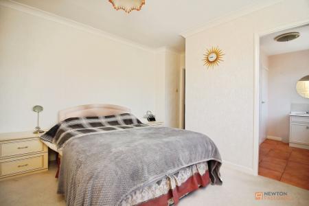 4 bedroom Detached house for sale in Wreake Drive, Rearsby, LE7