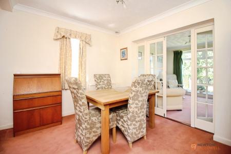 4 bedroom Detached house for sale in Wreake Drive, Rearsby, LE7