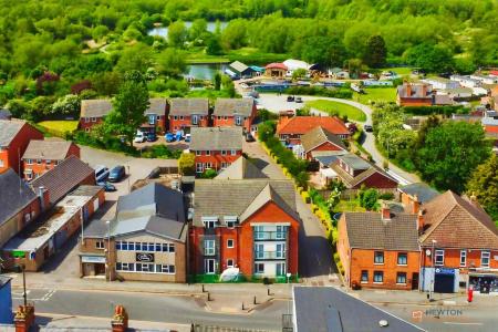 2 bedroom Flat for sale in White Hart Close, Thurmaston, LE4