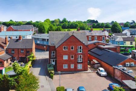 2 bedroom Flat for sale in White Hart Close, Thurmaston, LE4