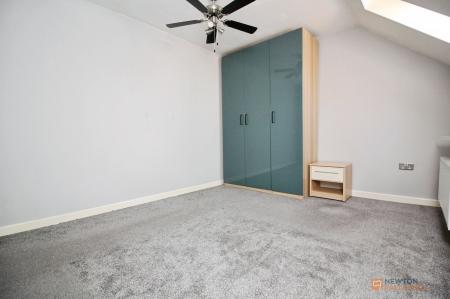 2 bedroom Flat for sale in White Hart Close, Thurmaston, LE4