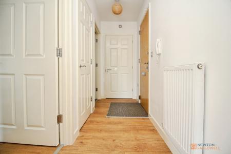 2 bedroom Flat for sale in White Hart Close, Thurmaston, LE4
