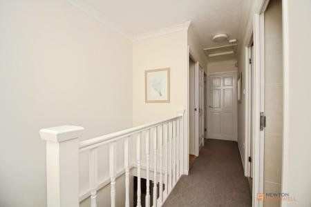 4 bedroom Detached house for sale in Hungarton Drive, Syston, LE7