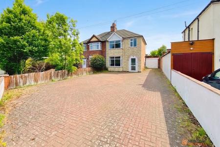 3 bedroom Semi-detached house for sale in Melton Road, Syston, LE7