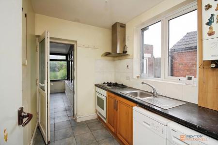 3 bedroom Semi-detached house for sale in Melton Road, Syston, LE7