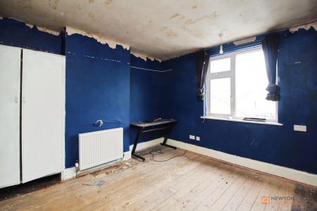 3 bedroom Semi-detached house for sale in Melton Road, Syston, LE7