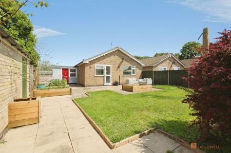 2 bedroom Detached bungalow for sale in Weavers Wynd, East Goscote, LE7