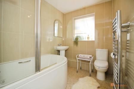 2 bedroom Detached bungalow for sale in Primrose Way, Queniborough, LE7