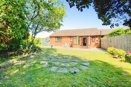 2 bedroom Detached bungalow for sale in Primrose Way, Queniborough, LE7