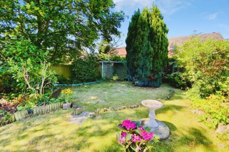 2 bedroom Detached bungalow for sale in Primrose Way, Queniborough, LE7