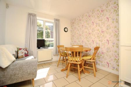 4 bedroom Detached house for sale in Clover Way, Syston, LE7