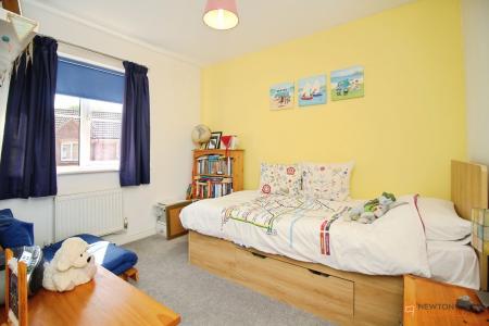 4 bedroom Detached house for sale in Clover Way, Syston, LE7