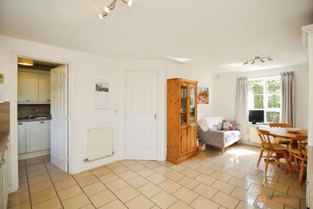4 bedroom Detached house for sale in Clover Way, Syston, LE7