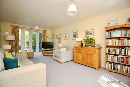 4 bedroom Detached house for sale in Clover Way, Syston, LE7