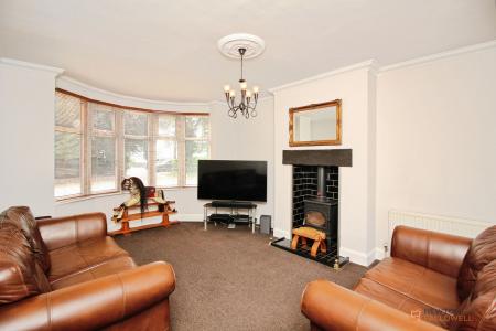 4 bedroom Detached house for sale in Loughborough Road, Birstall, LE4