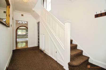 4 bedroom Detached house for sale in Loughborough Road, Birstall, LE4