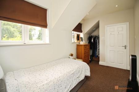 4 bedroom Detached house for sale in Loughborough Road, Birstall, LE4