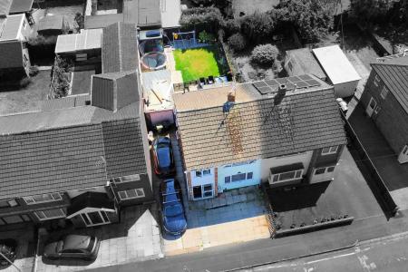 3 bedroom Semi-detached house for sale in Dovedale Road, Thurmaston, LE4