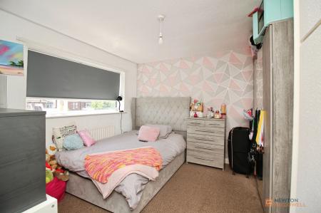3 bedroom Semi-detached house for sale in Dovedale Road, Thurmaston, LE4