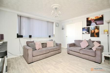 3 bedroom Semi-detached house for sale in Dovedale Road, Thurmaston, LE4