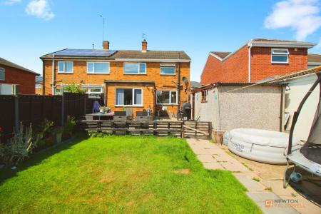 3 bedroom Semi-detached house for sale in Dovedale Road, Thurmaston, LE4