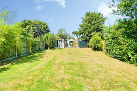 3 bedroom Detached bungalow for sale in Highway Road, Thurmaston, LE4