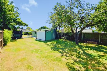 3 bedroom Detached bungalow for sale in Highway Road, Thurmaston, LE4