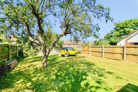 3 bedroom Detached bungalow for sale in Highway Road, Thurmaston, LE4