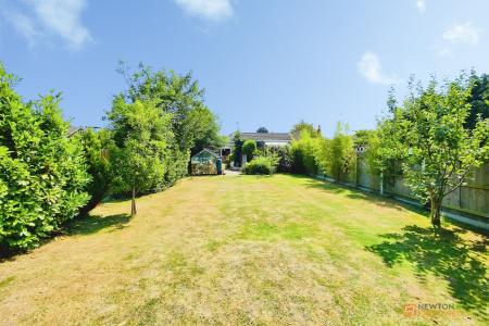 3 bedroom Detached bungalow for sale in Highway Road, Thurmaston, LE4