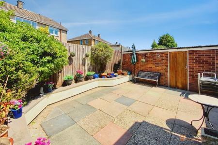 5 bedroom Semi-detached house for sale in Dovedale Road, Thurmaston, LE4