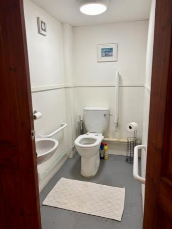 5 bedroom Semi-detached house for sale in Dovedale Road, Thurmaston, LE4