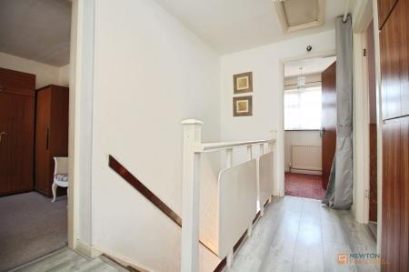 5 bedroom Semi-detached house for sale in Dovedale Road, Thurmaston, LE4